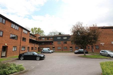 Flat Middlefield in Welwyn Hatfield