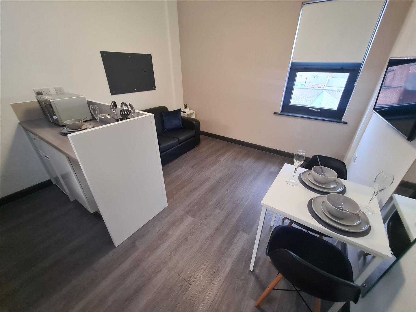 Room St James Street in Newcastle upon Tyne