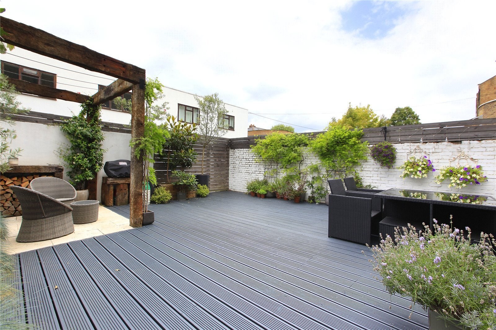 Flat Regis Place in Greater London