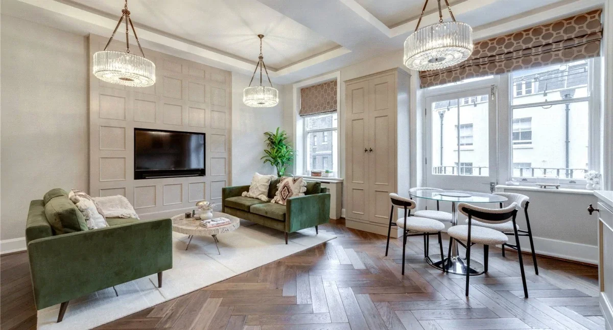 Flat Bedford Avenue in Greater London