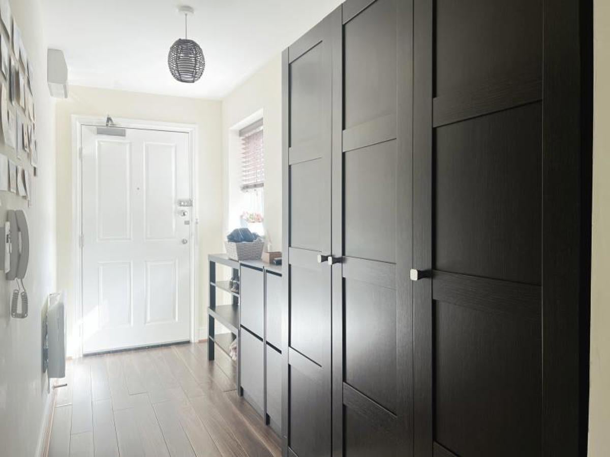 Flat Mizzen Court in Bristol