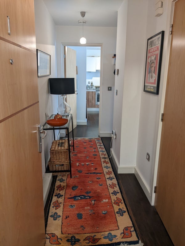 Flat Ecclesbourne Road in Greater London