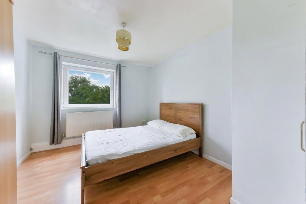 Flat Norley Vale in Greater London