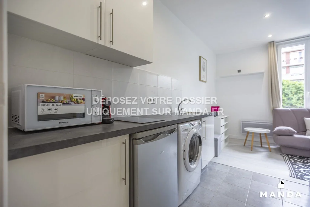 Flat Rue Moslard in Colombes
