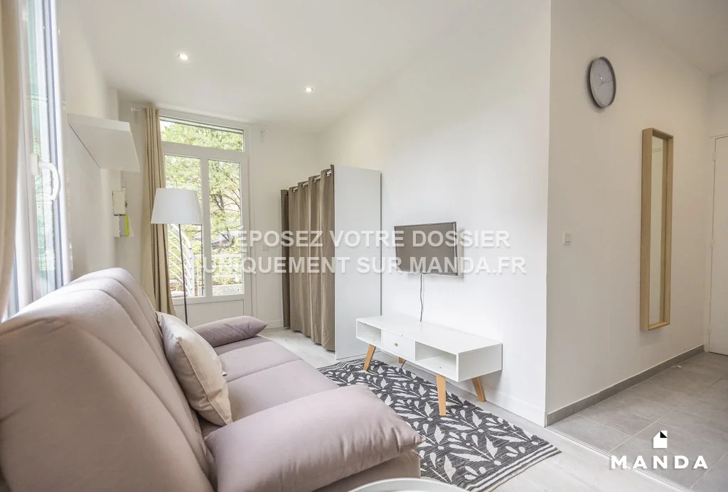 Flat Rue Moslard in Colombes