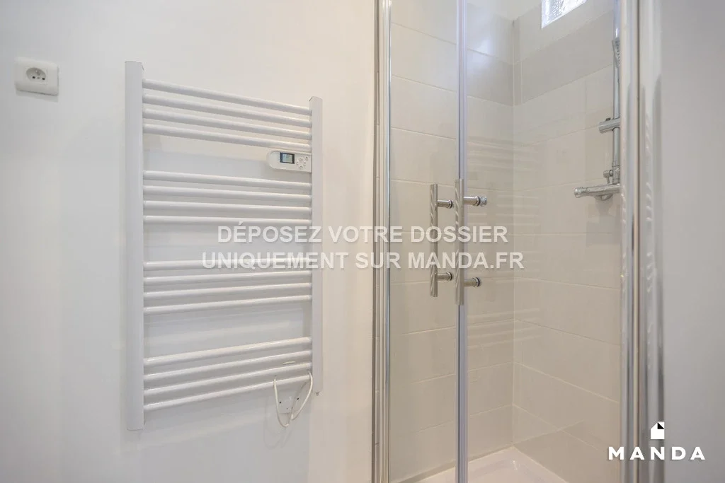 Flat Rue Moslard in Colombes