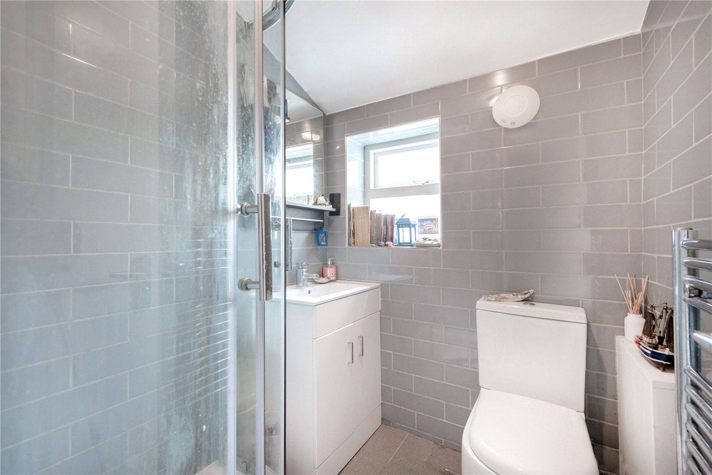 Flat Casella Road in Greater London