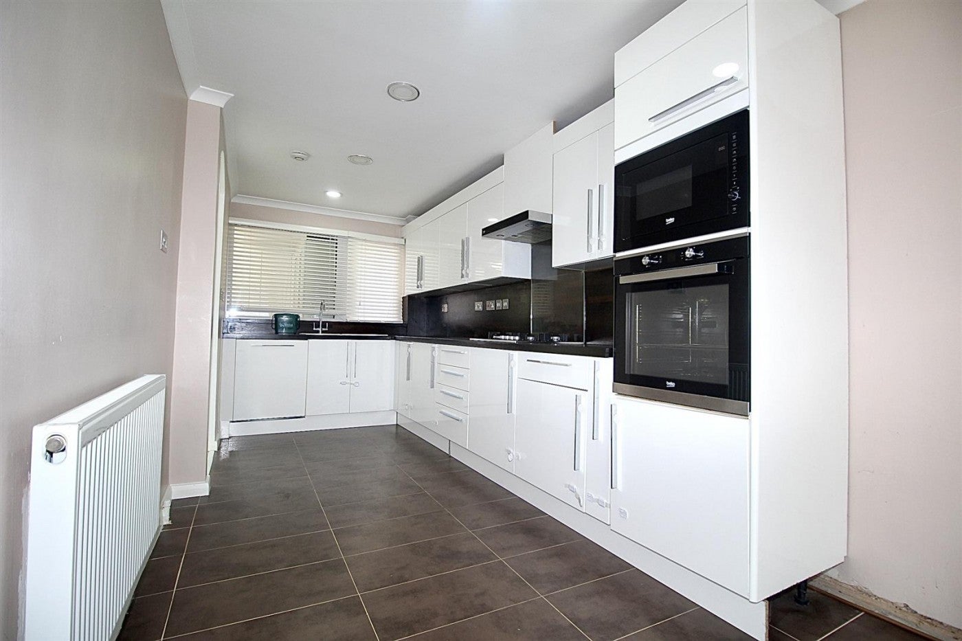 House Elderbeck Close in Broxbourne