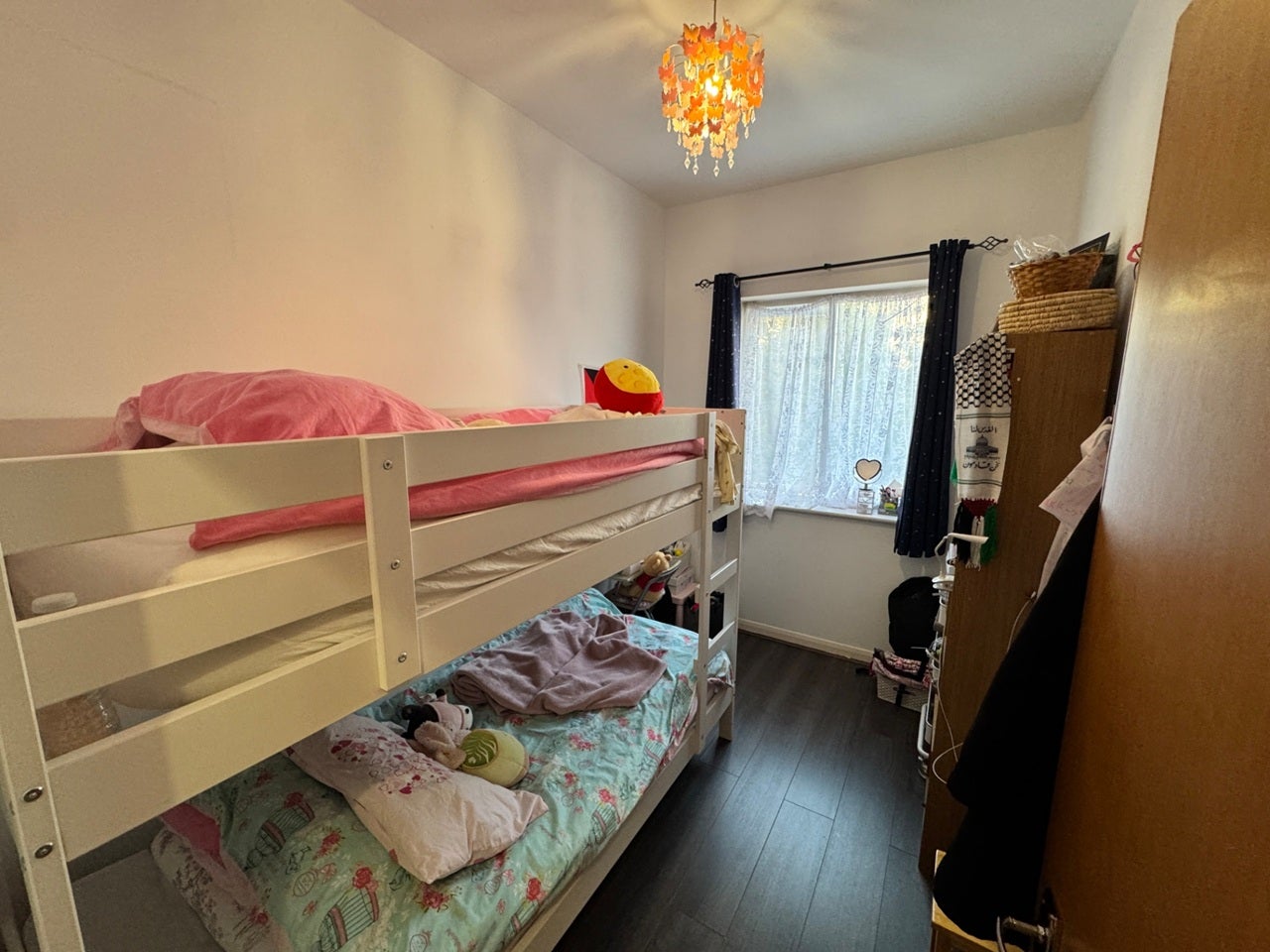 Flat Mill Hill Grove in Greater London