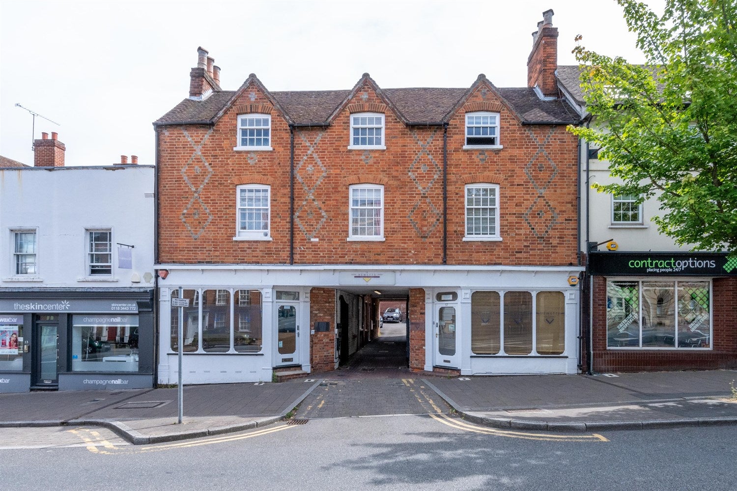 Flat London Street in Reading