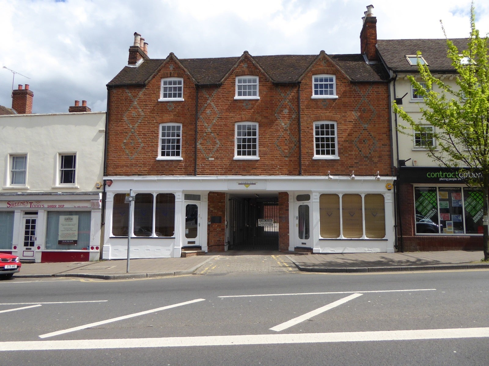 Flat London Street in Reading