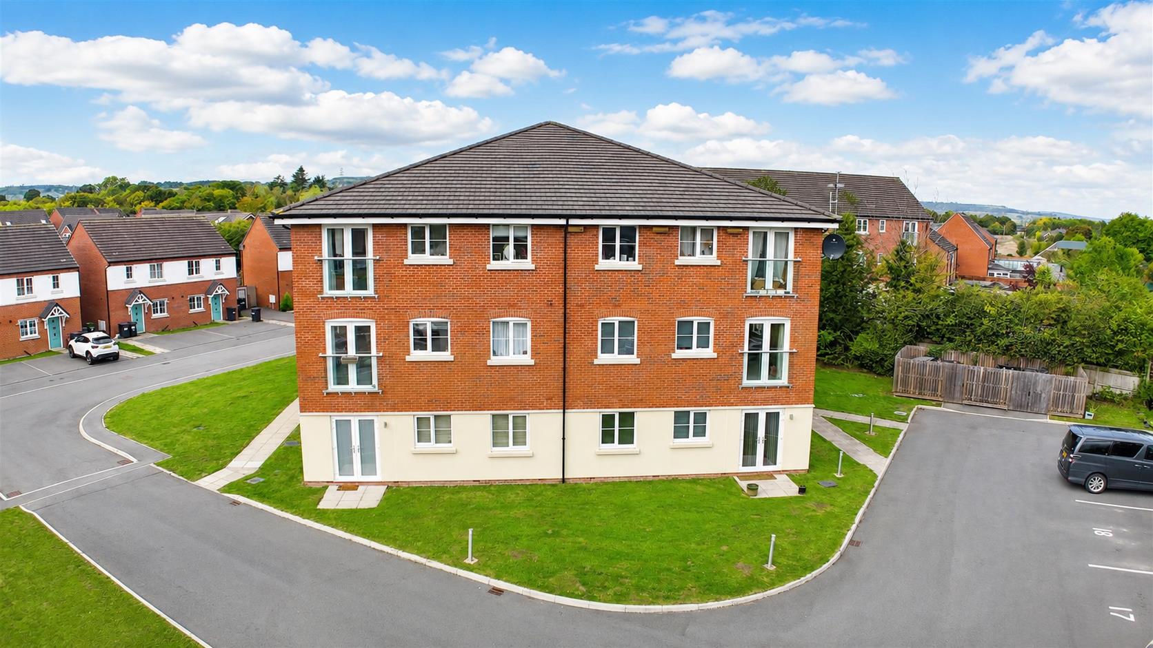 Flat Lovett Place in Gobowen