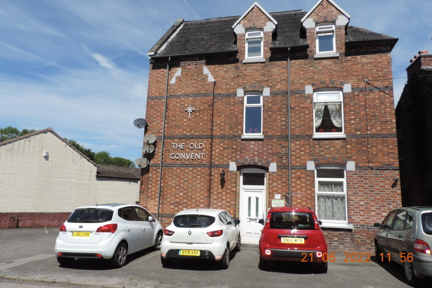 Flat Battisson Crescent in Stoke-on-Trent