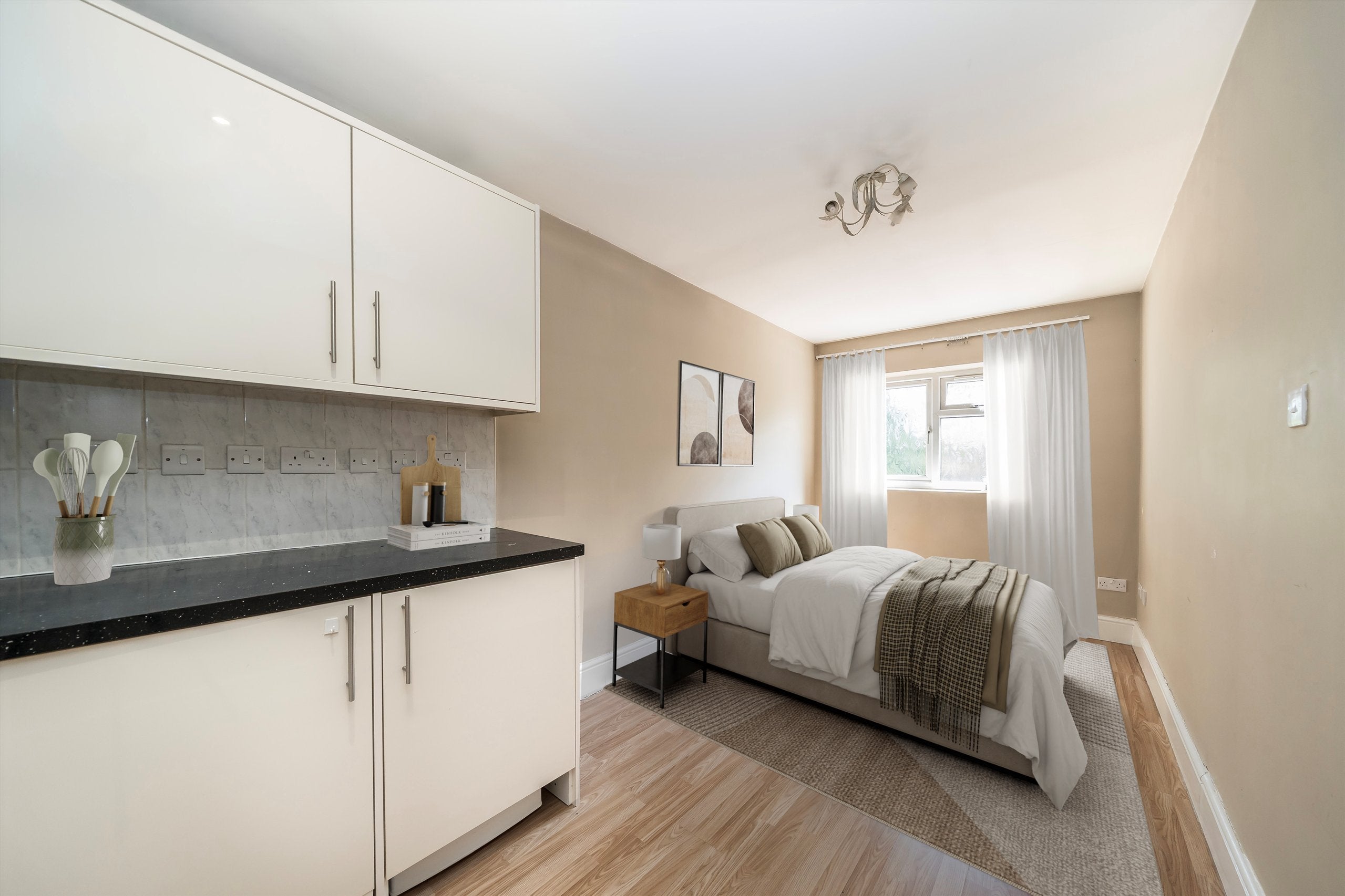 Flat Lydford Road in Greater London