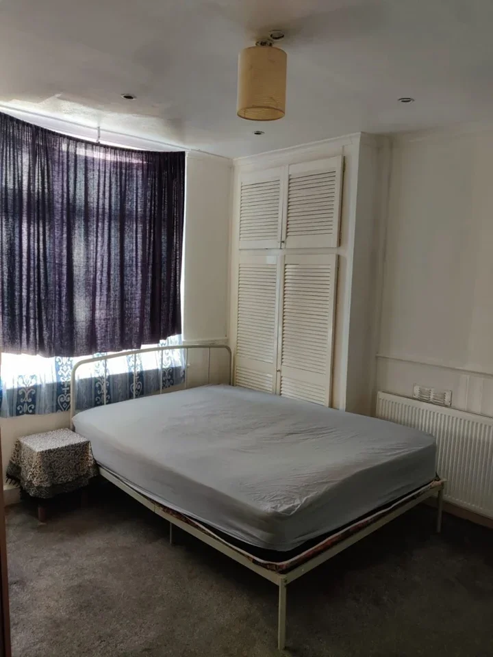 Room Shirley Gardens in Greater London