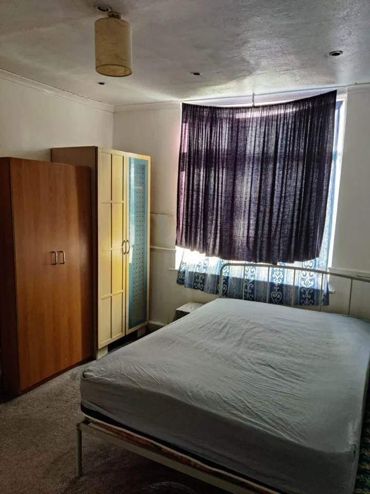 Room Shirley Gardens in Greater London