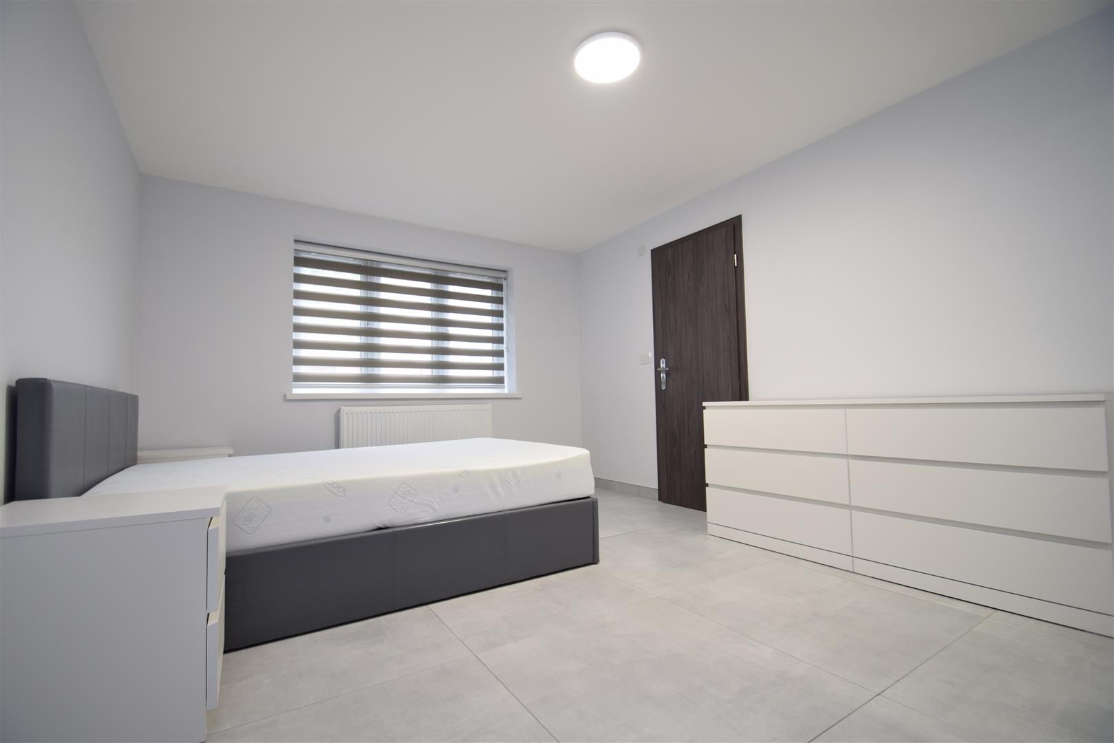 Flat Norton Road in Greater London