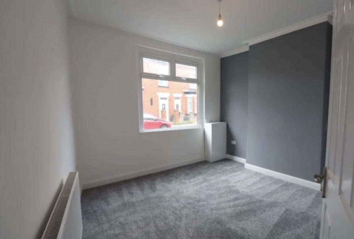 House Madeley Street in Crewe