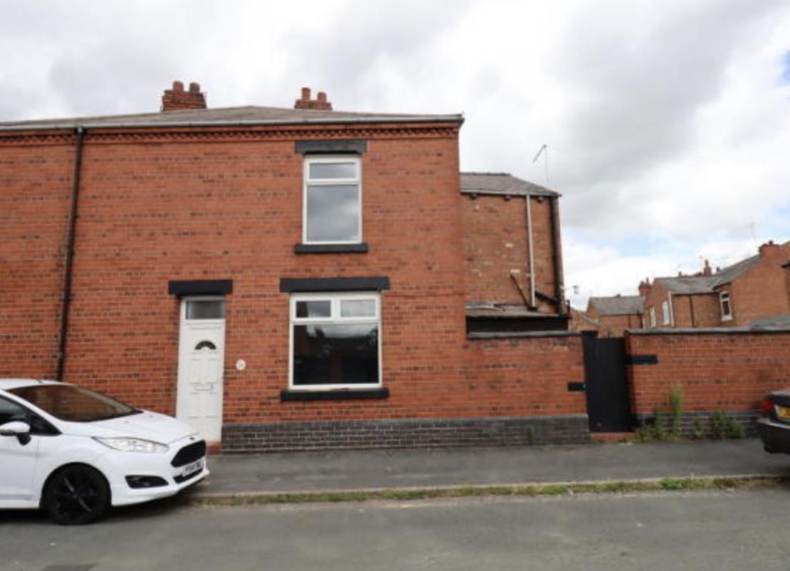 House Madeley Street in Crewe