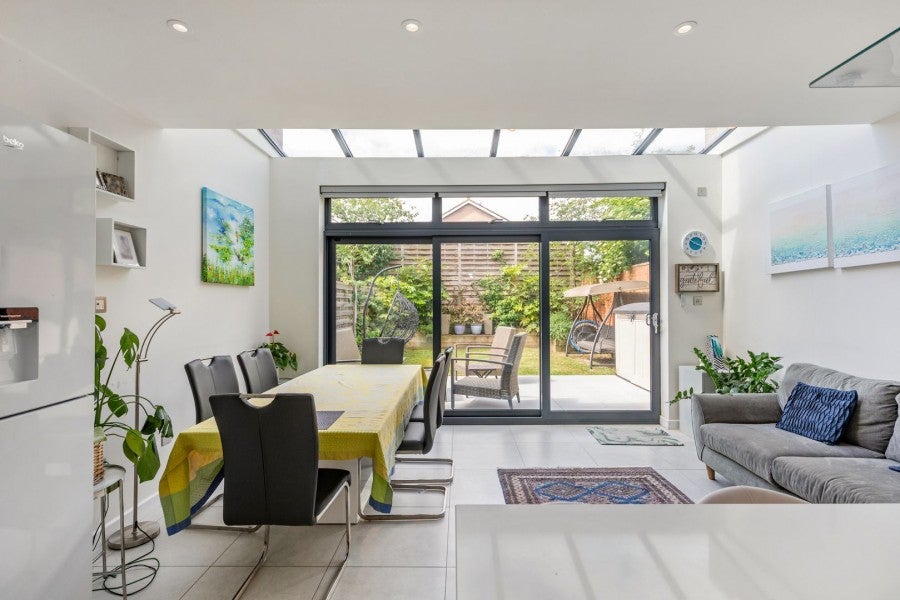 House Albemarle Park in Greater London