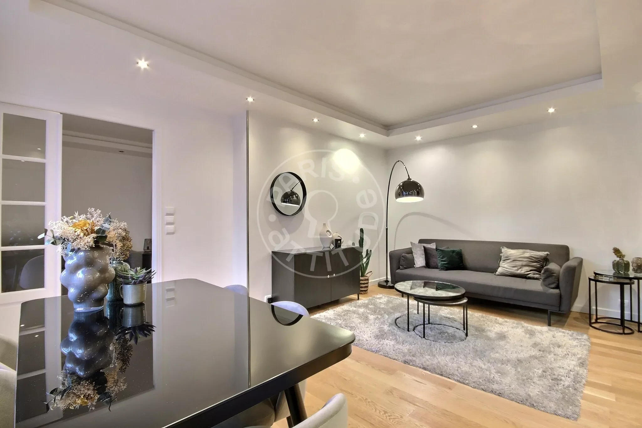 Flat Rue George Sand in Paris