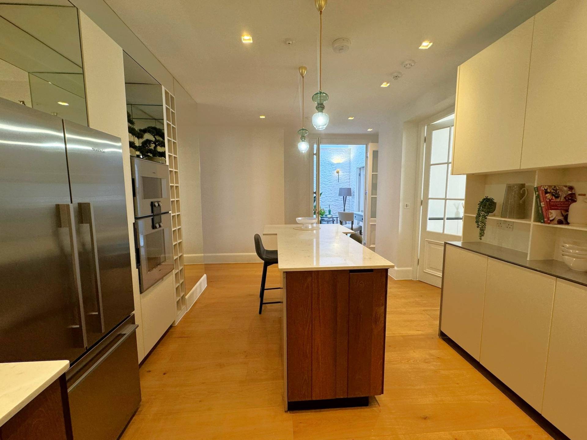Flat Cadogan Square in Greater London