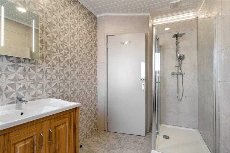 Flat Amity Place in Plymouth