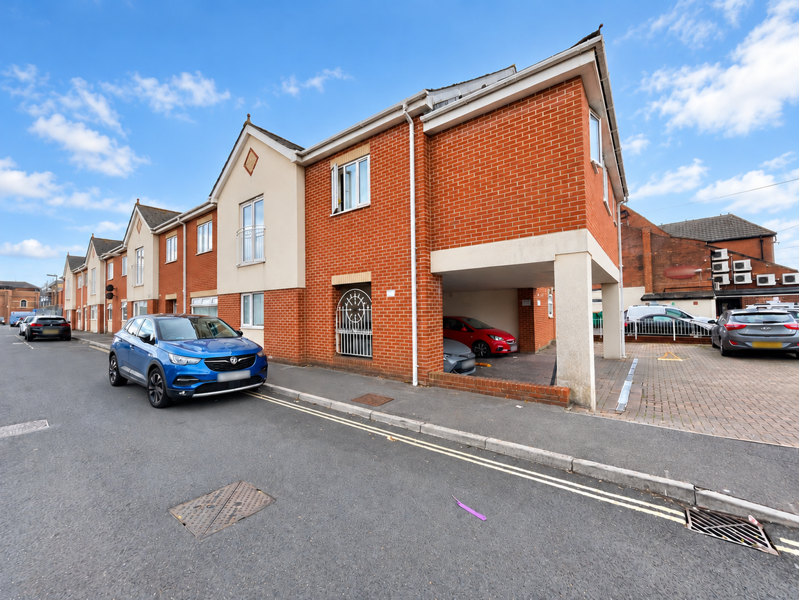 Flat Hanns Way in Eastleigh
