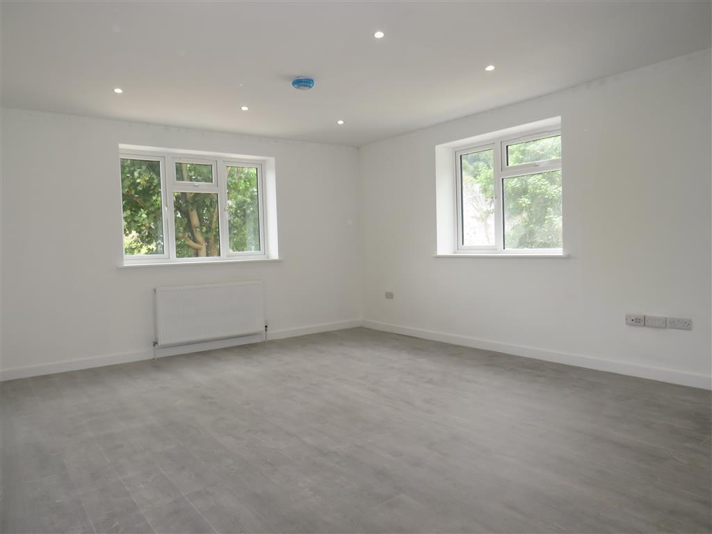 Flat Rowley Road in Torquay