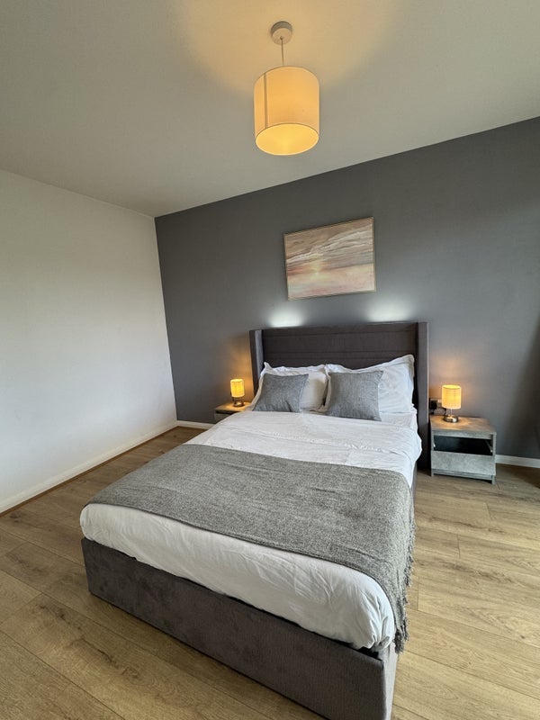 Room Cording Street in Greater London