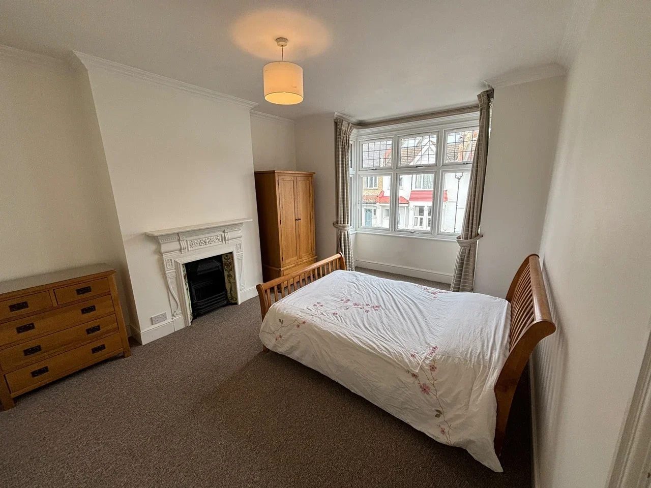 House Fircroft Road in Greater London