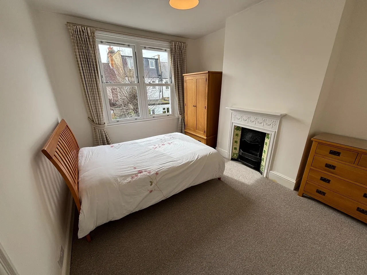 House Fircroft Road in Greater London
