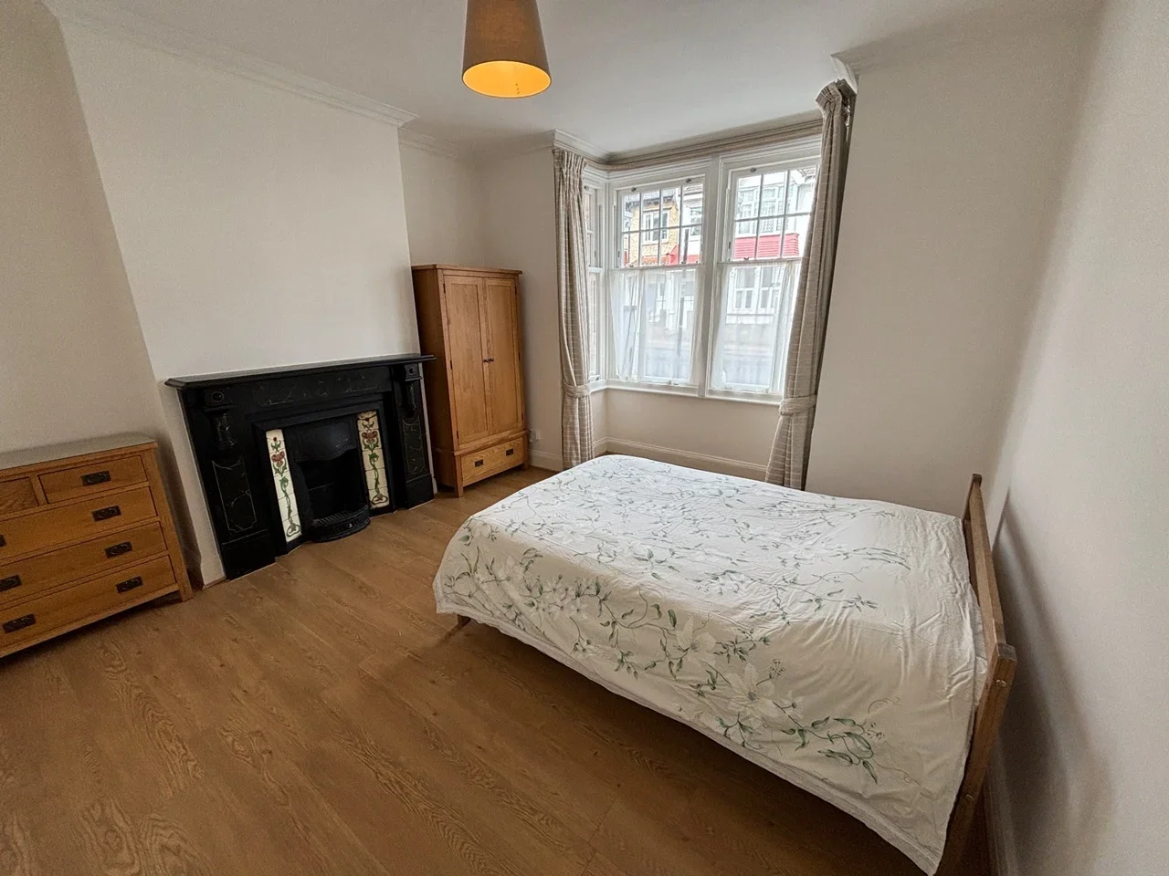 House Fircroft Road in Greater London