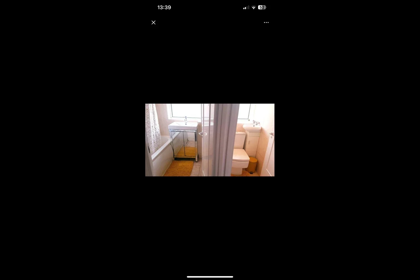 Room Shearwood Crescent in Greater London