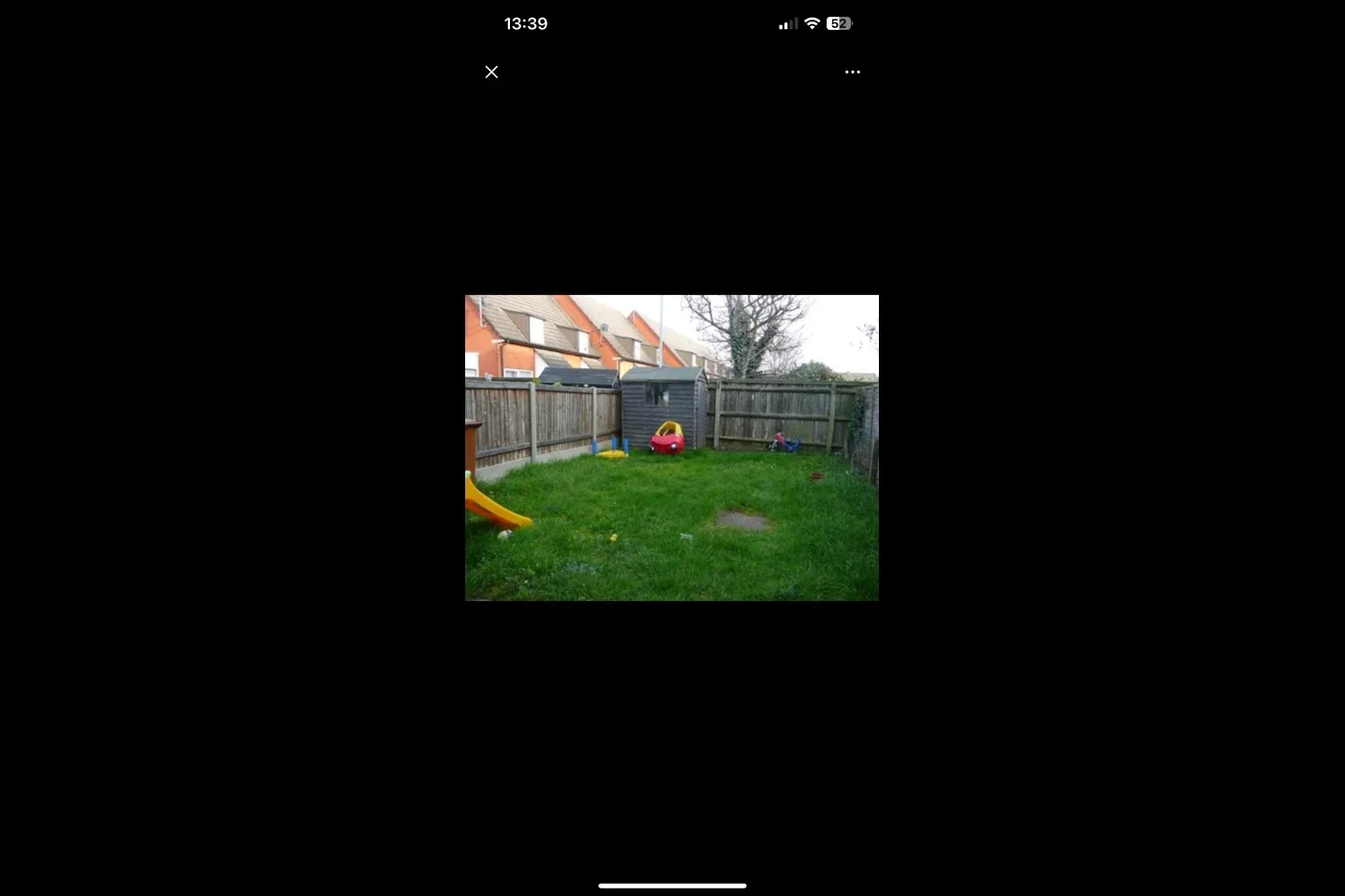 Room Shearwood Crescent in Greater London