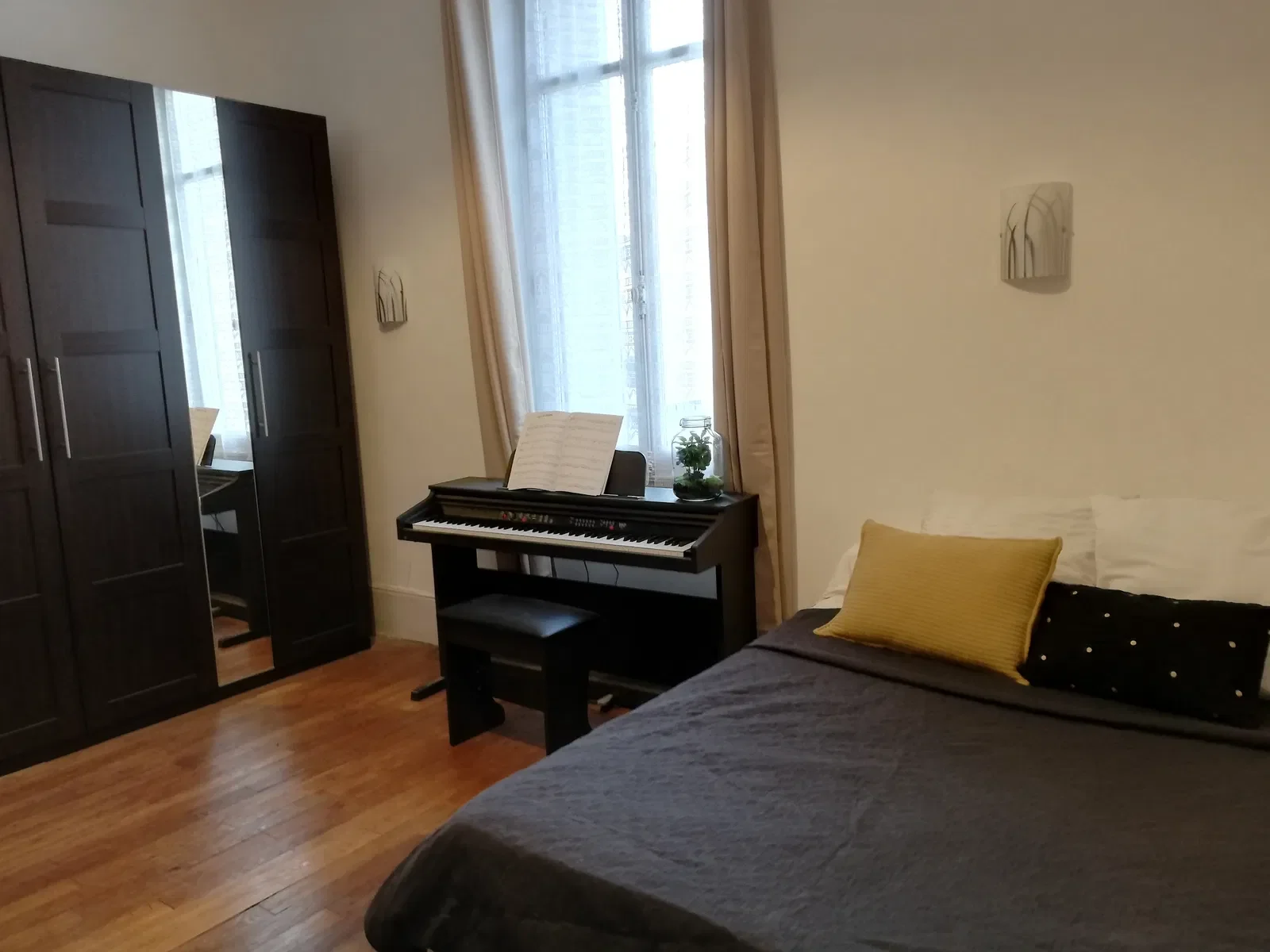 Chambre Rue des Fleurs à Dijon