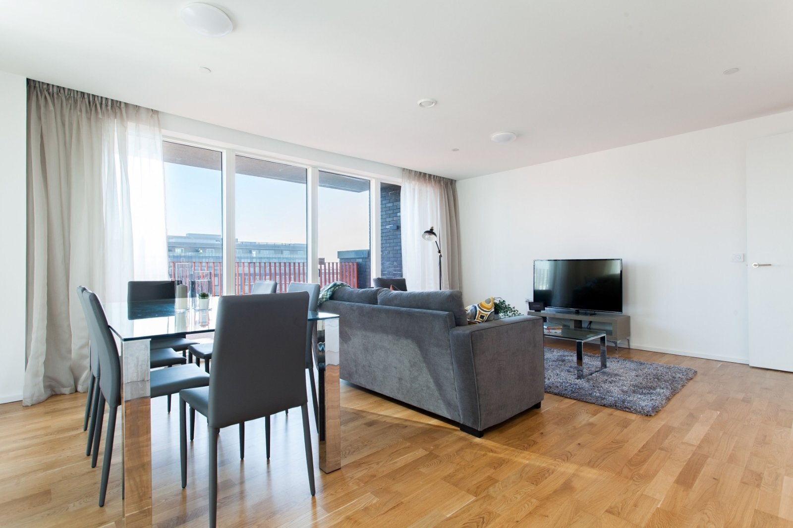 Flat Watergate Walk in Greater London