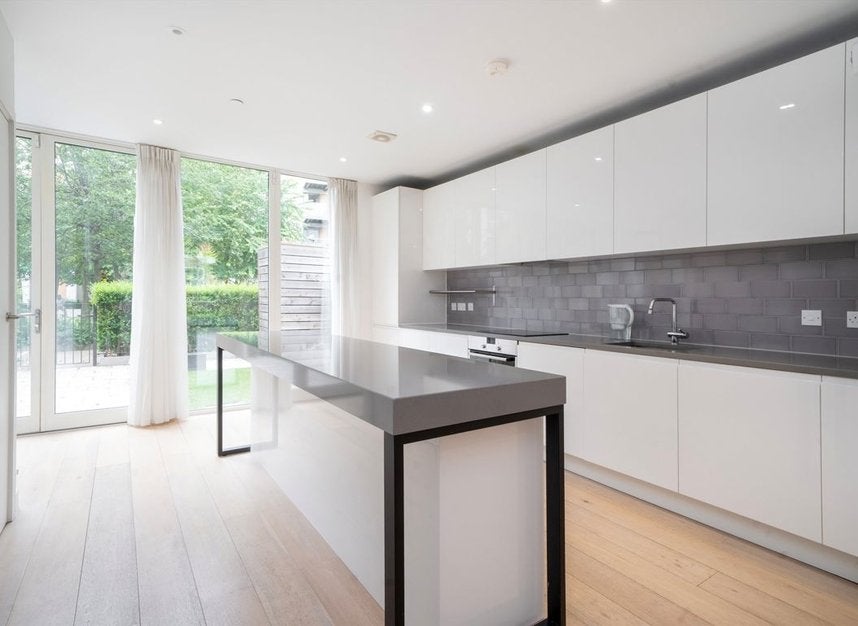 House Nautical Drive in Greater London