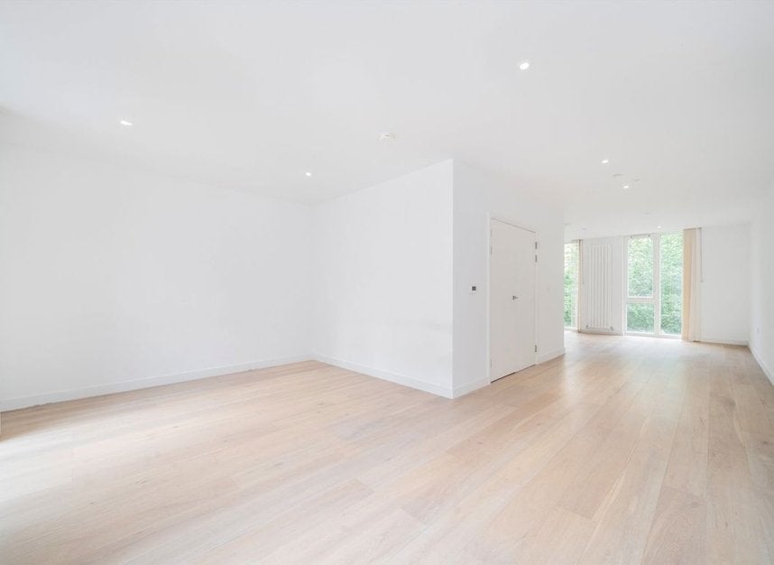 House Nautical Drive in Greater London
