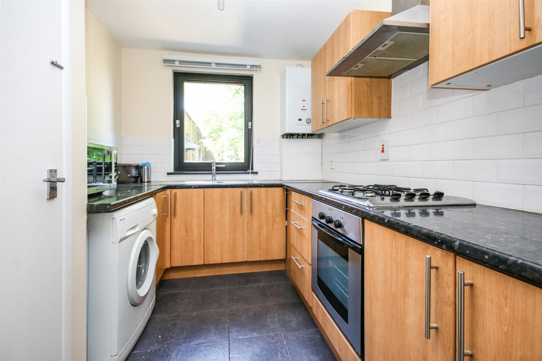 Flat Aubert Park in Greater London