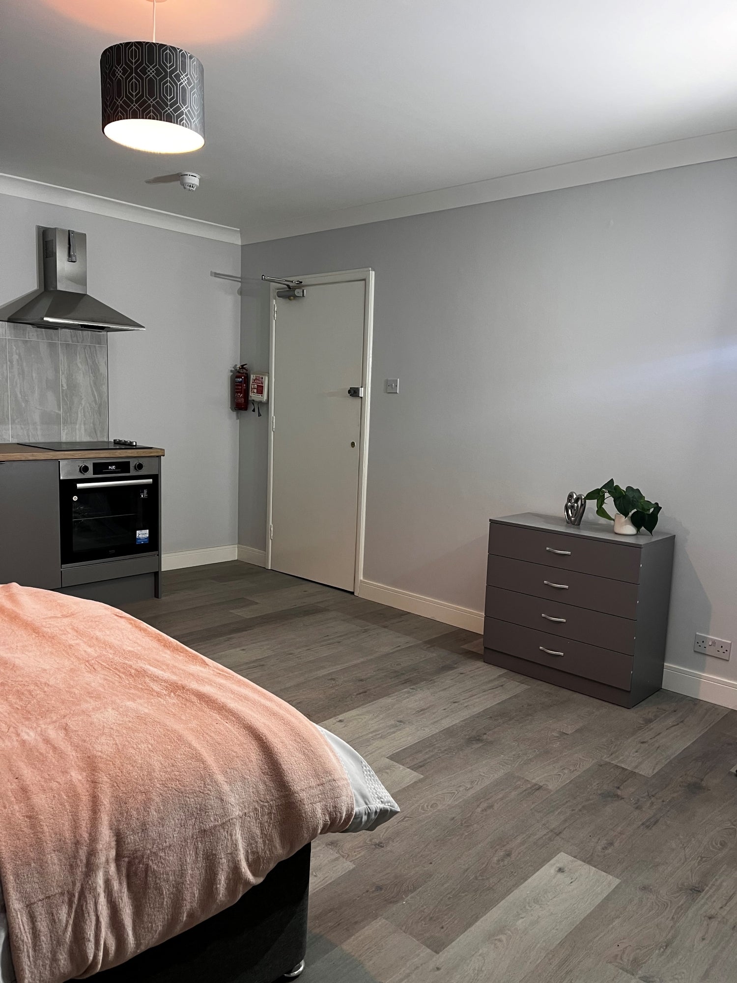 Room Bournemouth Road in Poole
