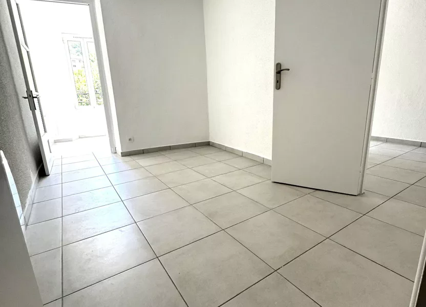 Appartement D 21 à L'Escarène
