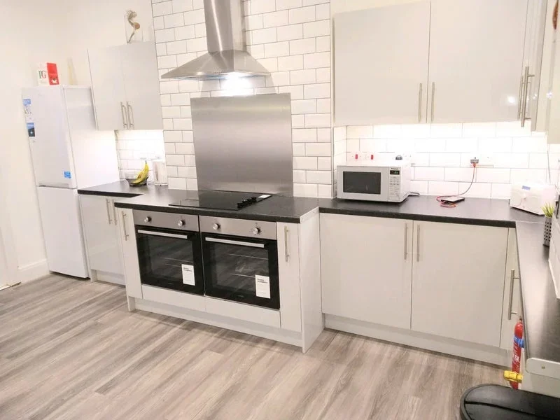 Room Chinbrook Road in Greater London