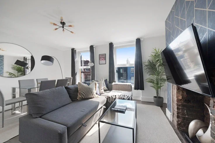 Flat Camden High Street in Greater London