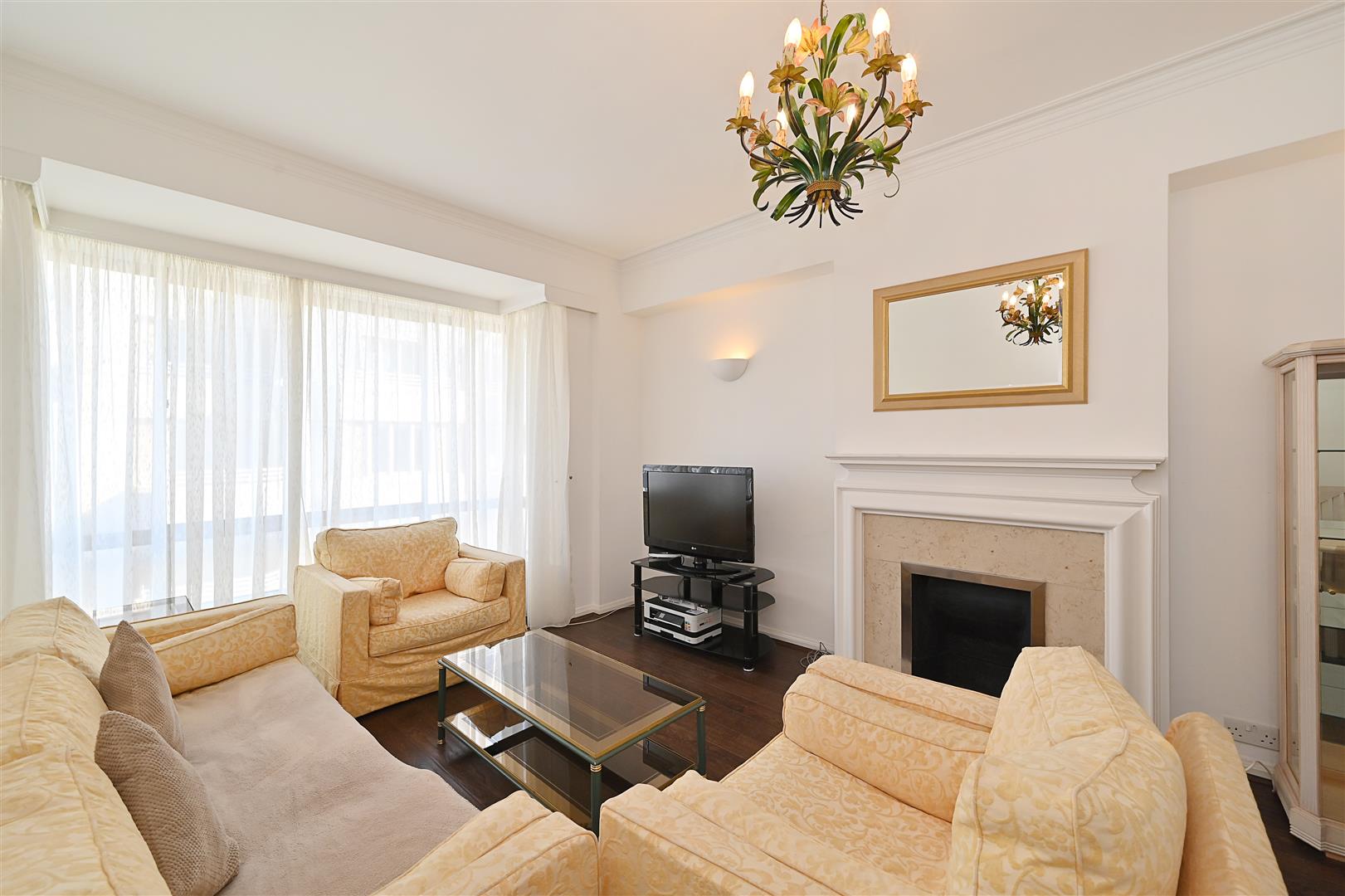 Flat Porchester Gate in London