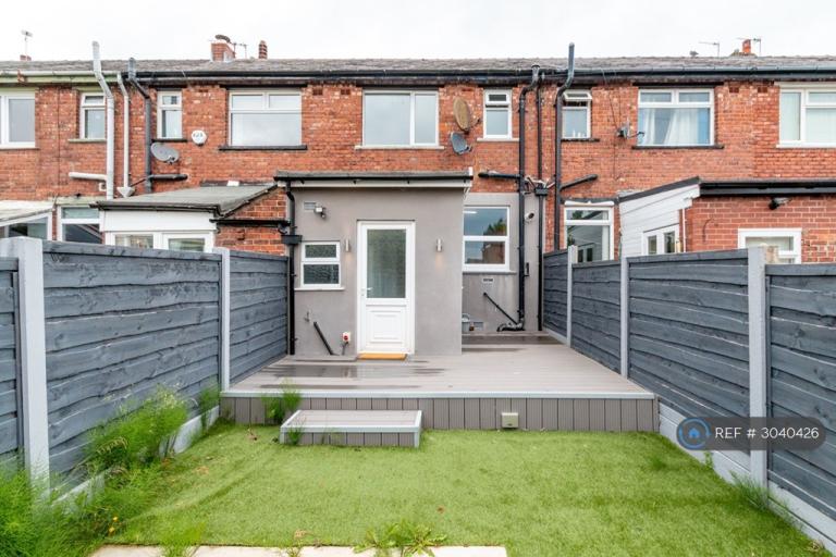 House Lodge Lane in Tameside