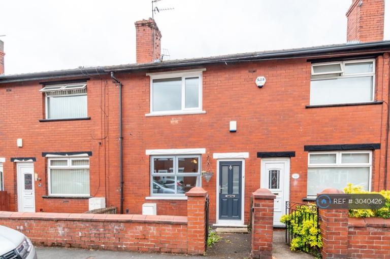 House Lodge Lane in Tameside
