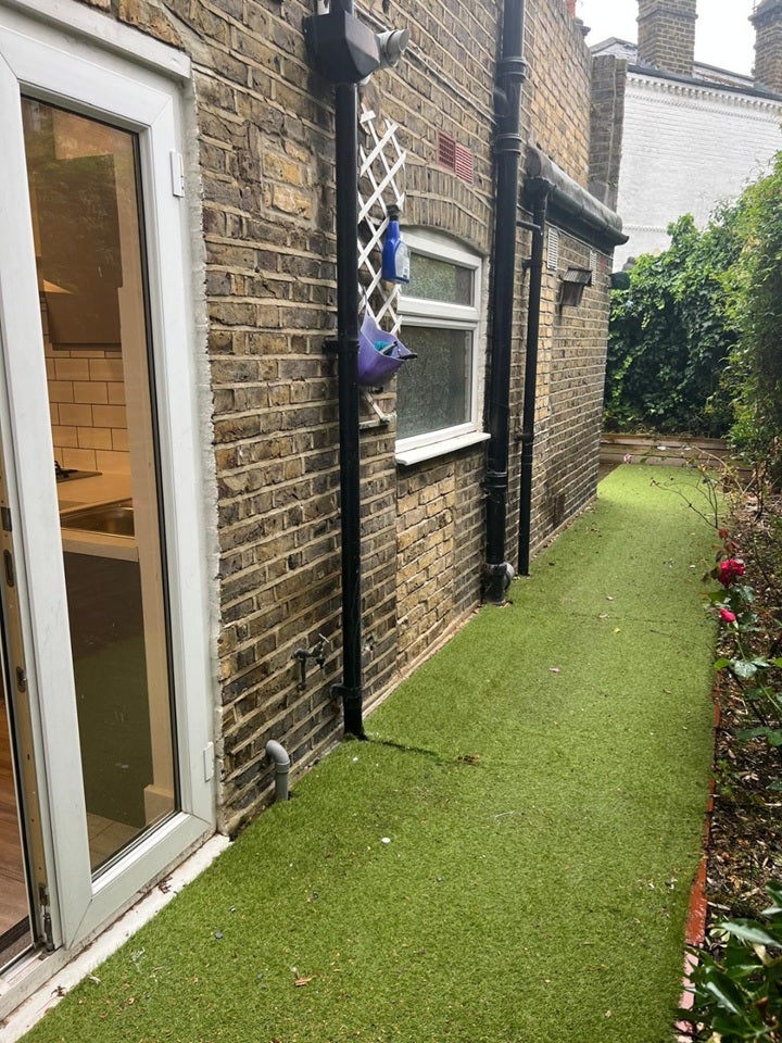 Room Silverthorne Road in Greater London