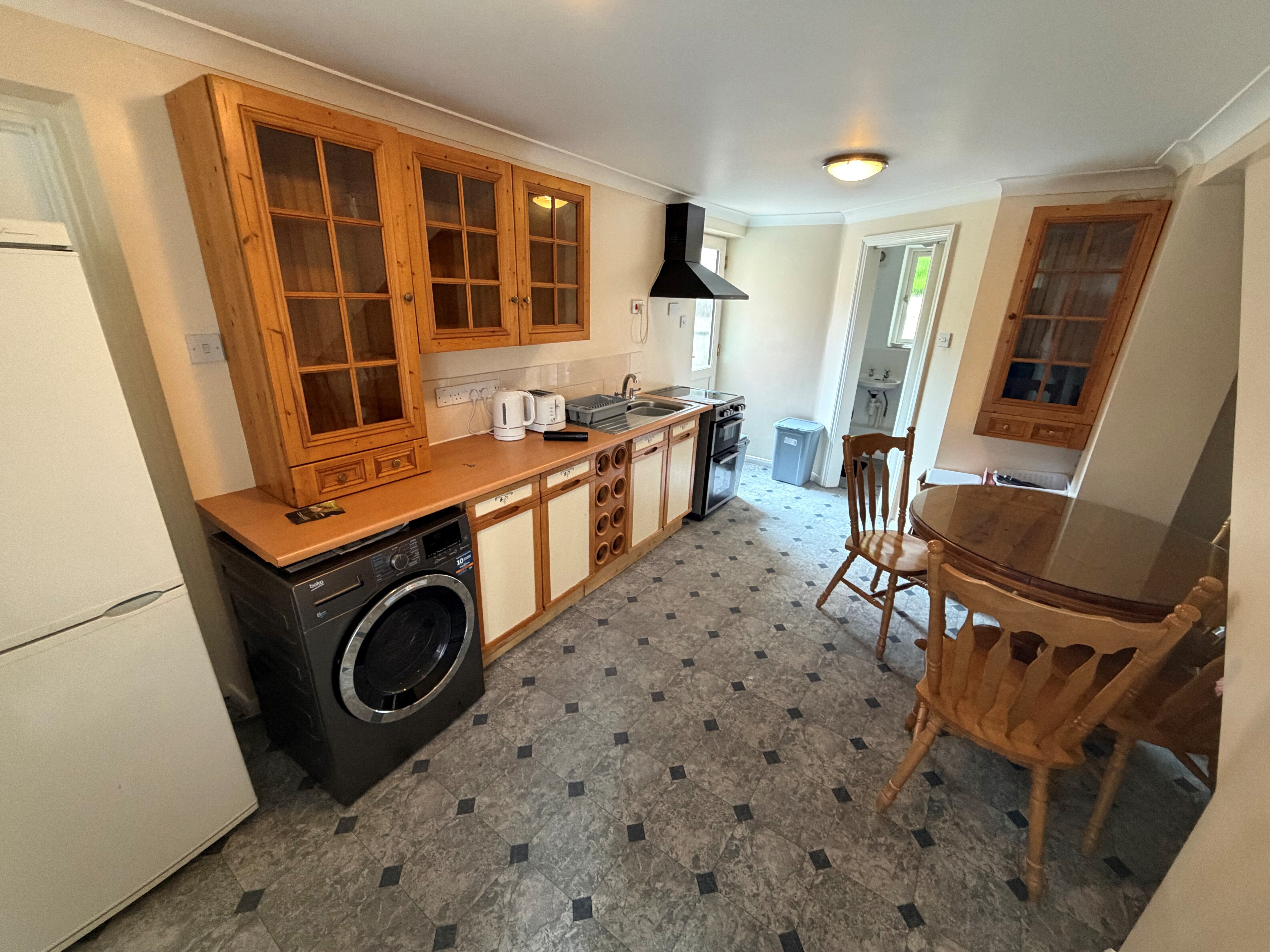 Flat Rowsham Dell in Milton Keynes