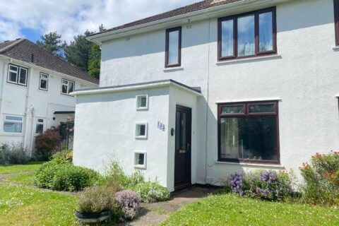Flat Stratfield Road in Basingstoke and Deane